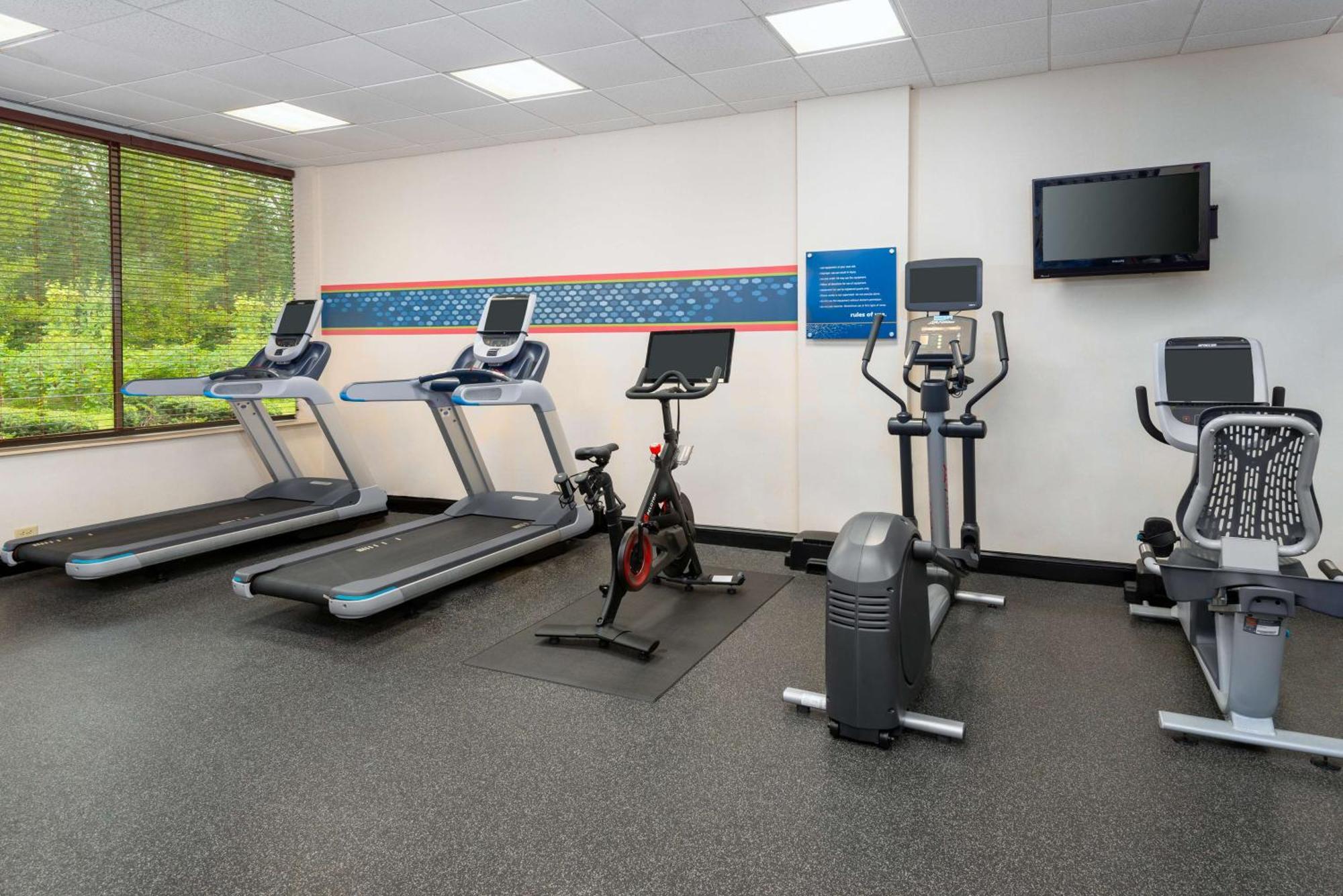 Hampton Inn Hartford Airport Windsor Locks Dış mekan fotoğraf