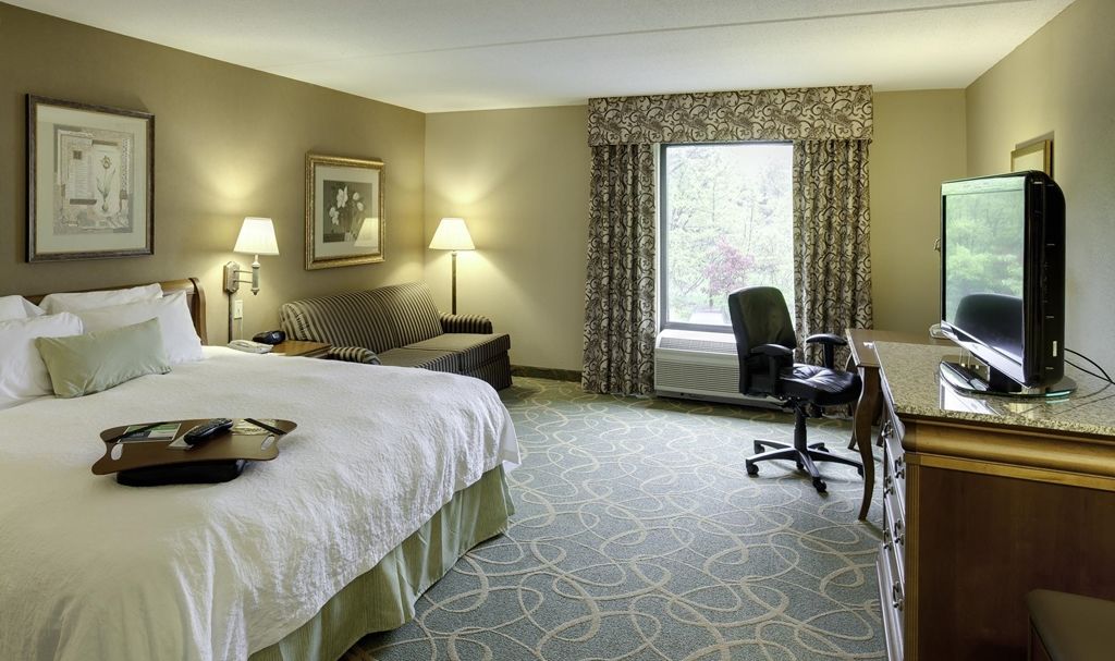 Hampton Inn Hartford Airport Windsor Locks Oda fotoğraf